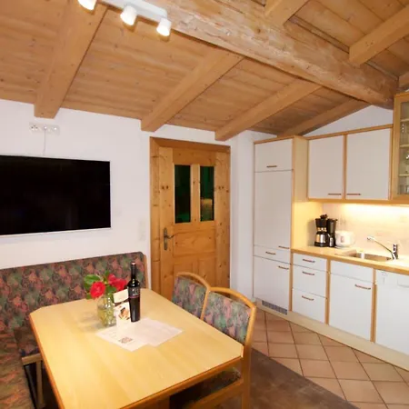 艾德博格公寓旅馆 * Außervillgraten